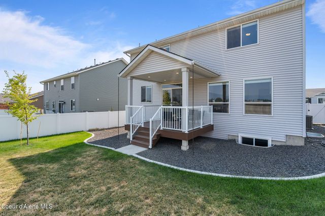9798 N Heston LOOP, Hayden, ID 83835
