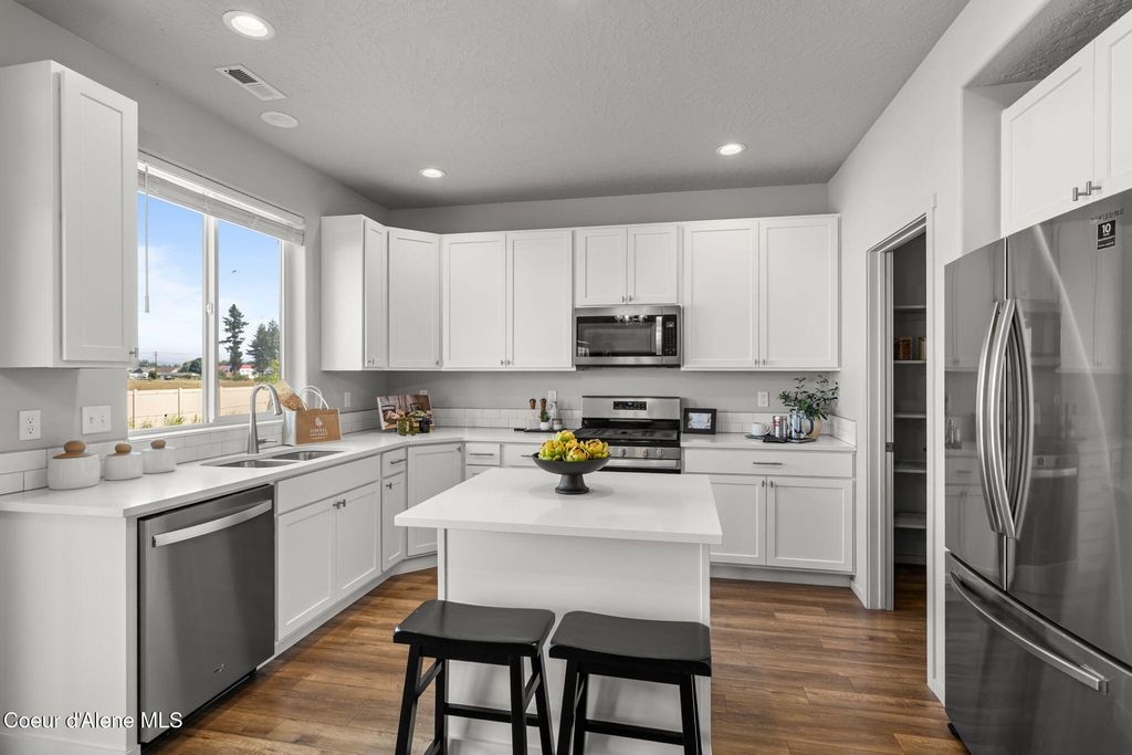 9798 N Heston LOOP, Hayden, ID 83835 photo 4