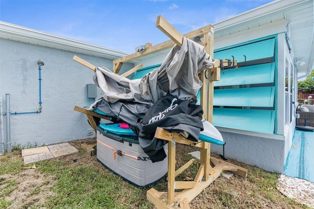 12535 3RD ISLE, Hudson, FL 34667