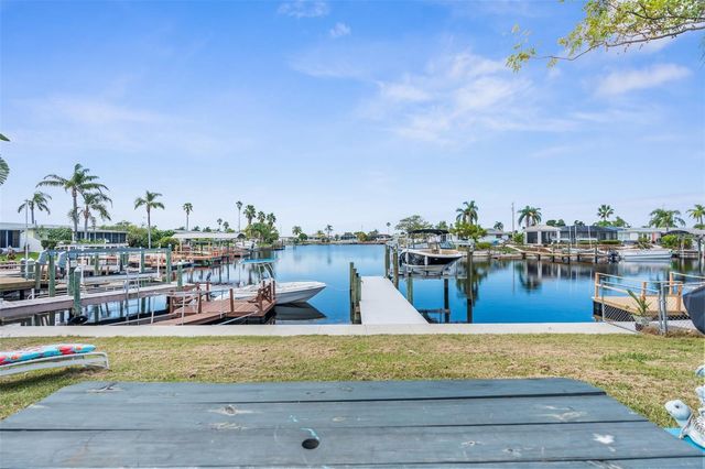 12535 3RD ISLE, Hudson, FL 34667