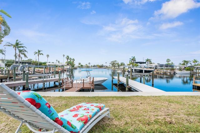 12535 3RD ISLE, Hudson, FL 34667