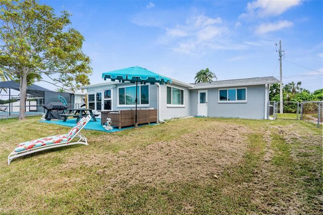 12535 3RD ISLE, Hudson, FL 34667