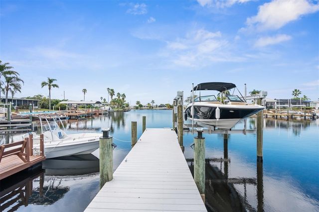 12535 3RD ISLE, Hudson, FL 34667