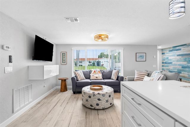 12535 3RD ISLE, Hudson, FL 34667