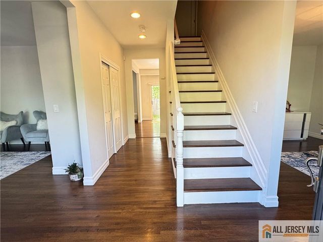 432 Jarrard Street, Piscataway, NJ 08854