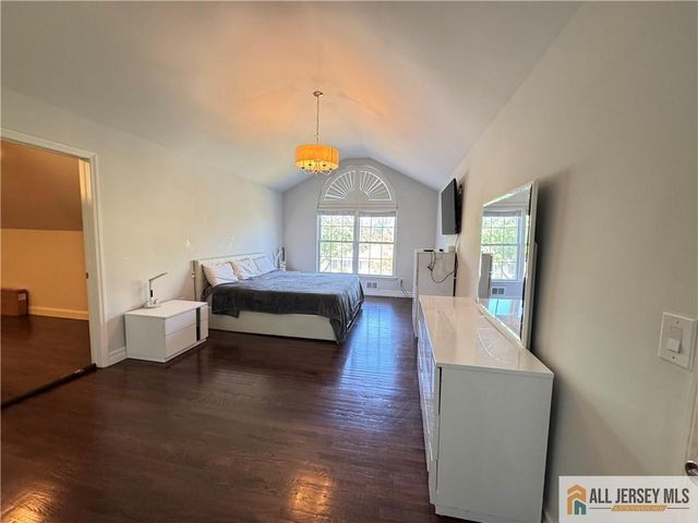 432 Jarrard Street, Piscataway, NJ 08854