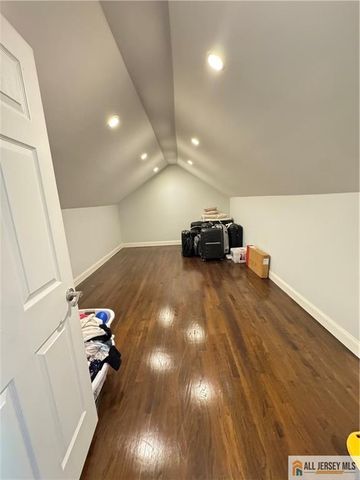 432 Jarrard Street, Piscataway, NJ 08854