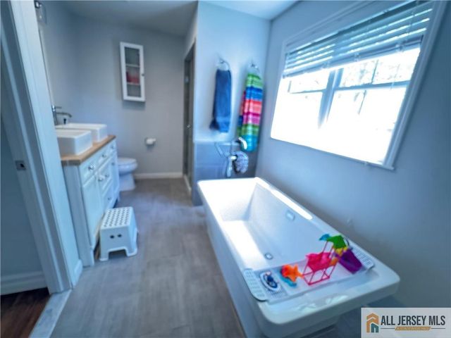 432 Jarrard Street, Piscataway, NJ 08854