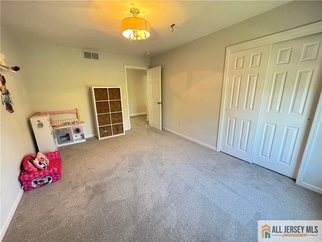 432 Jarrard Street, Piscataway, NJ 08854