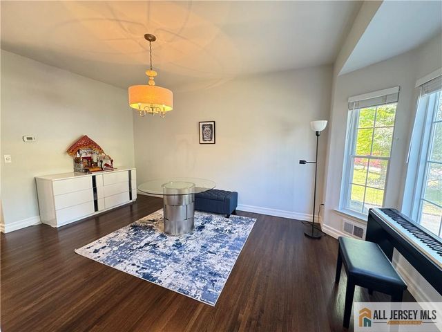 432 Jarrard Street, Piscataway, NJ 08854