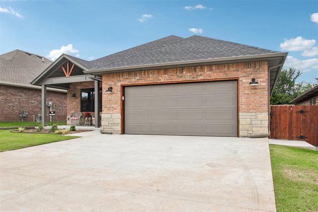 2039 Turtle Creek Way, Norman, OK 73071