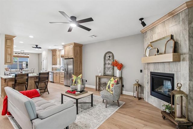 2039 Turtle Creek Way, Norman, OK 73071