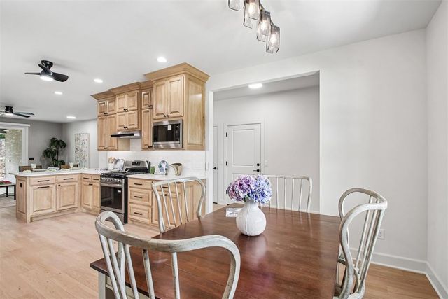 2039 Turtle Creek Way, Norman, OK 73071