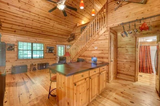 147 Mountain Top View Road, Blairsville, GA 30512