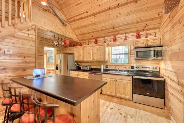 147 Mountain Top View Road, Blairsville, GA 30512