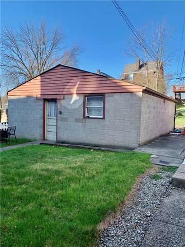2106 West St, Munhall, PA 15120