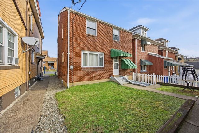 2106 West St, Munhall, PA 15120