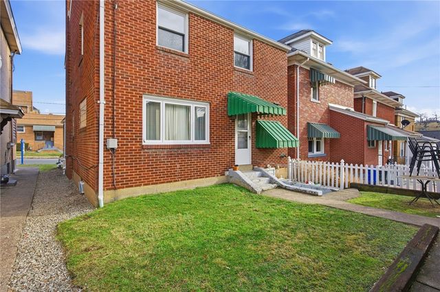 2106 West St, Munhall, PA 15120