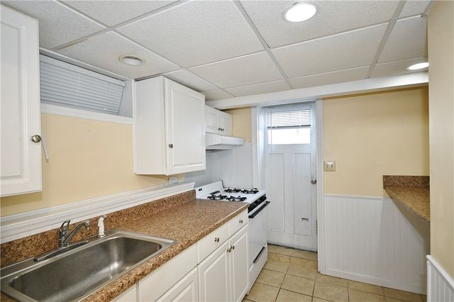 2106 West St, Munhall, PA 15120