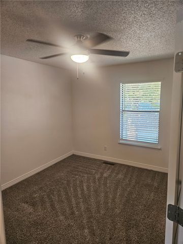 1301 E Central Avenue C-01, Bentonville, AR 72712