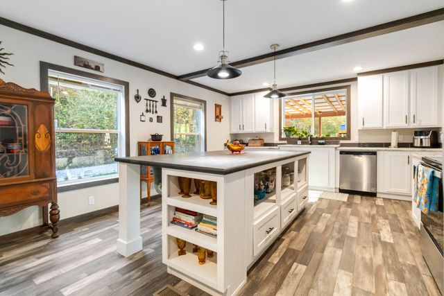 184 Ancient Springs Drive, Hinkle, KY 40953