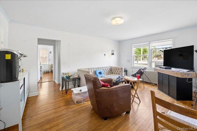 115 N Barry Avenue, Mamaroneck, NY 10543