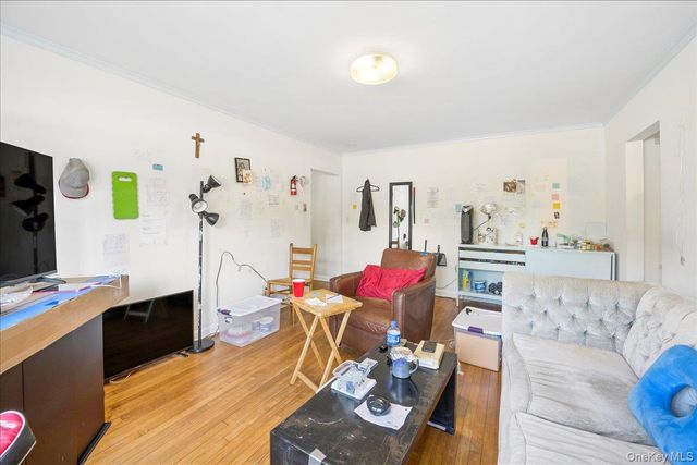 115 N Barry Avenue, Mamaroneck, NY 10543