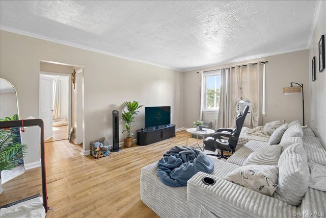 115 N Barry Avenue, Mamaroneck, NY 10543