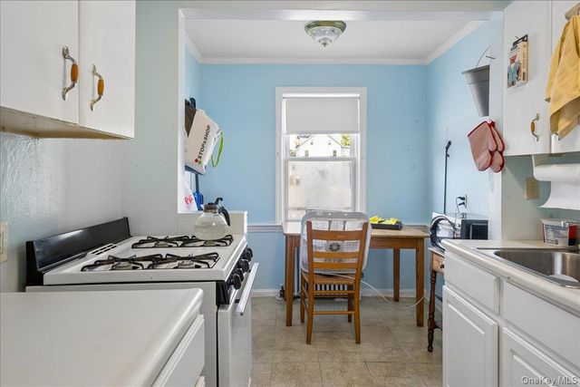 115 N Barry Avenue, Mamaroneck, NY 10543