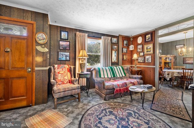 221 OAK DR, Pasadena, MD 21122