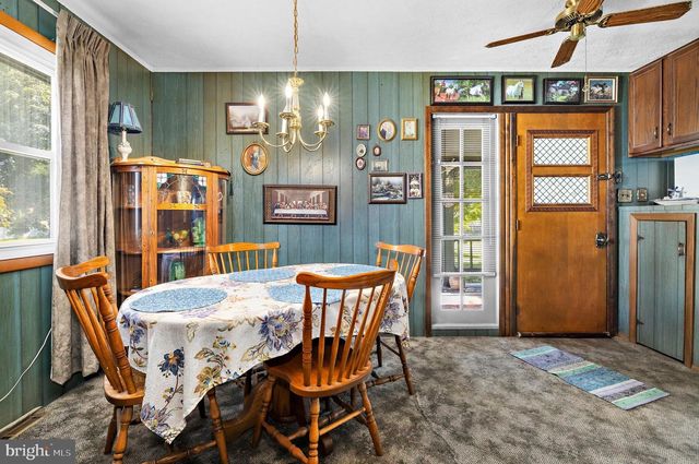 221 OAK DR, Pasadena, MD 21122