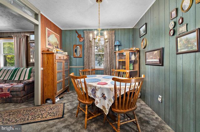 221 OAK DR, Pasadena, MD 21122