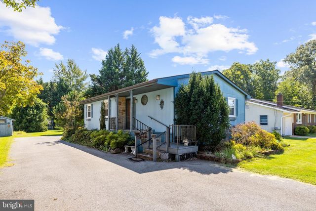 221 OAK DR, Pasadena, MD 21122