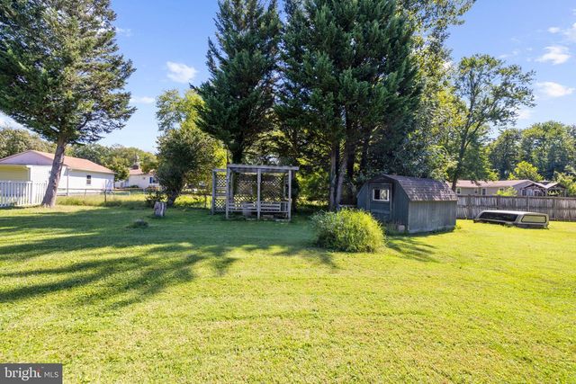 221 OAK DR, Pasadena, MD 21122