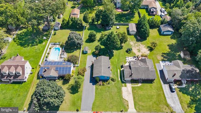 221 OAK DR, Pasadena, MD 21122