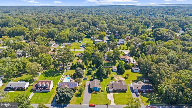 221 OAK DR, Pasadena, MD 21122