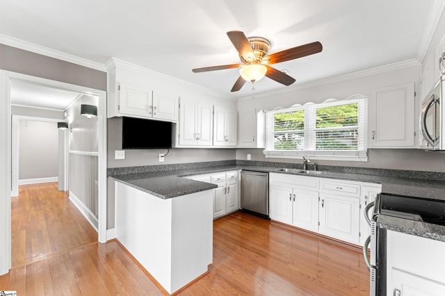215 Legrand Boulevard, Greenville, SC 29607