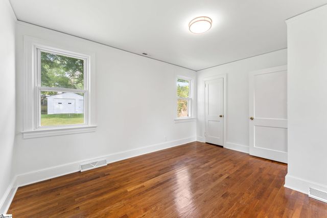 215 Legrand Boulevard, Greenville, SC 29607