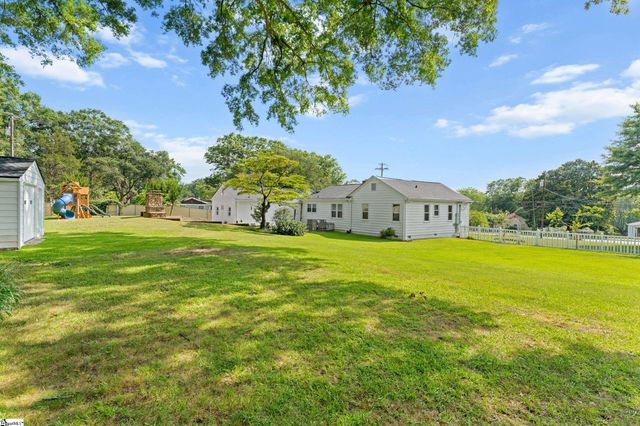 215 Legrand Boulevard, Greenville, SC 29607
