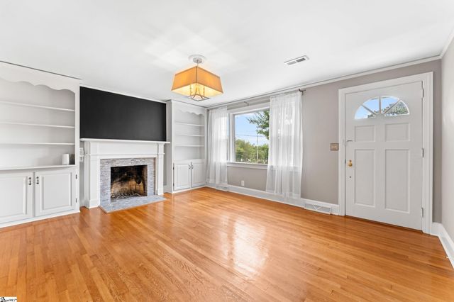 215 Legrand Boulevard, Greenville, SC 29607