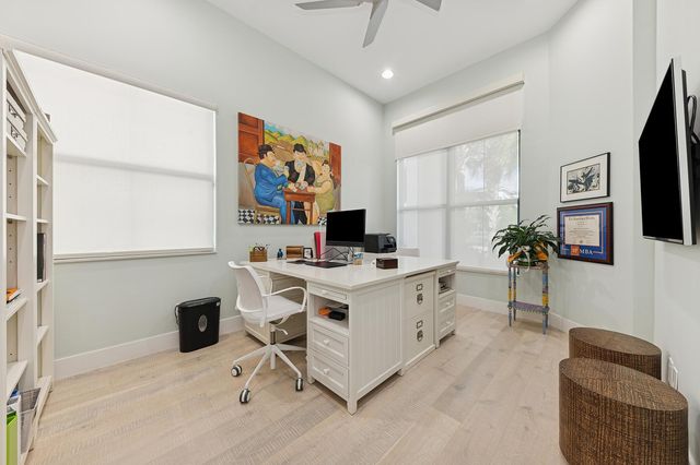 5642 Delacroix Terrace, Palm Beach Gardens, FL 33418