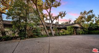 829 N Whittier Drive, Beverly Hills, CA 90210
