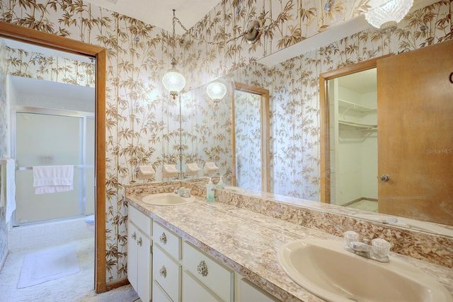 1845 HALLAM DRIVE, Lakeland, FL 33813