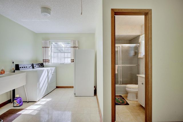 1845 HALLAM DRIVE, Lakeland, FL 33813