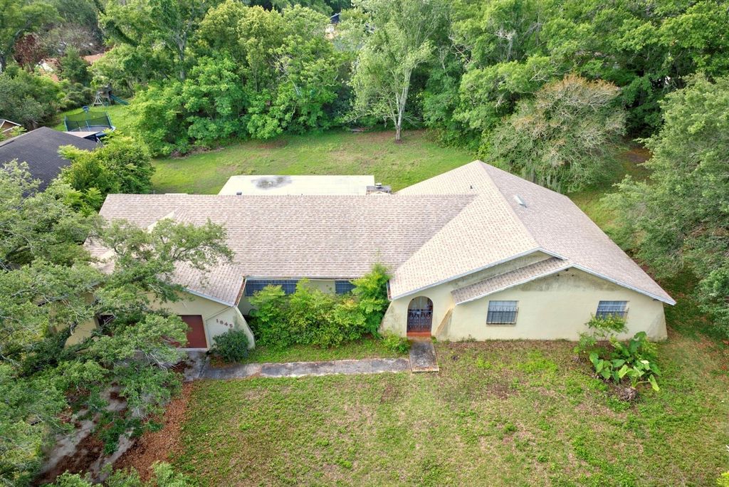 1845 HALLAM DRIVE, Lakeland, FL 33813