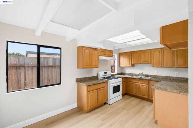 6474 George Ave, Newark, CA 94560