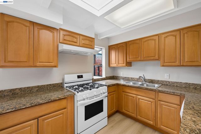 6474 George Ave, Newark, CA 94560