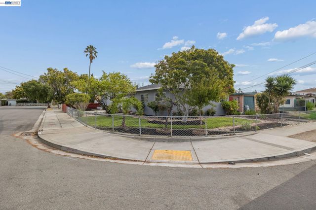 6474 George Ave, Newark, CA 94560