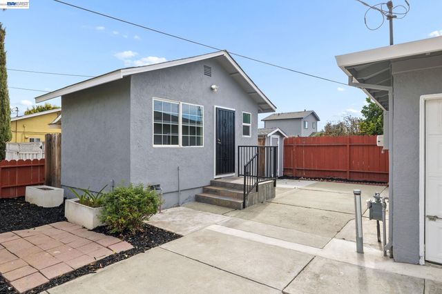 6474 George Ave, Newark, CA 94560