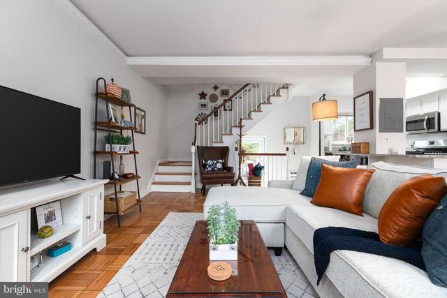 3307 MARTHA CUSTIS DR, Alexandria, VA 22302